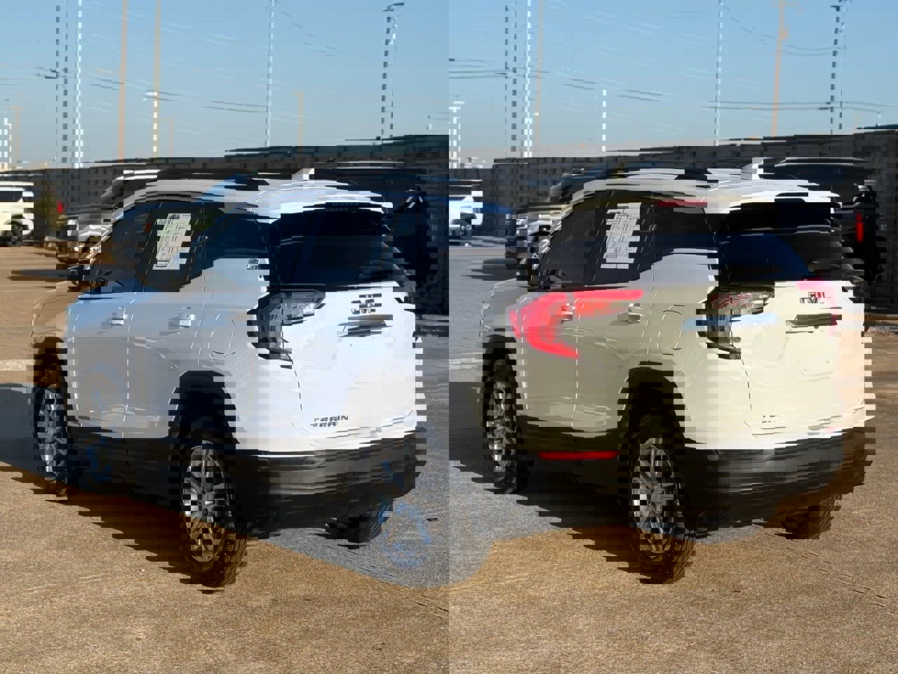 Used 2020 GMC Terrain SLE w/ Driver Convenience Package image 6