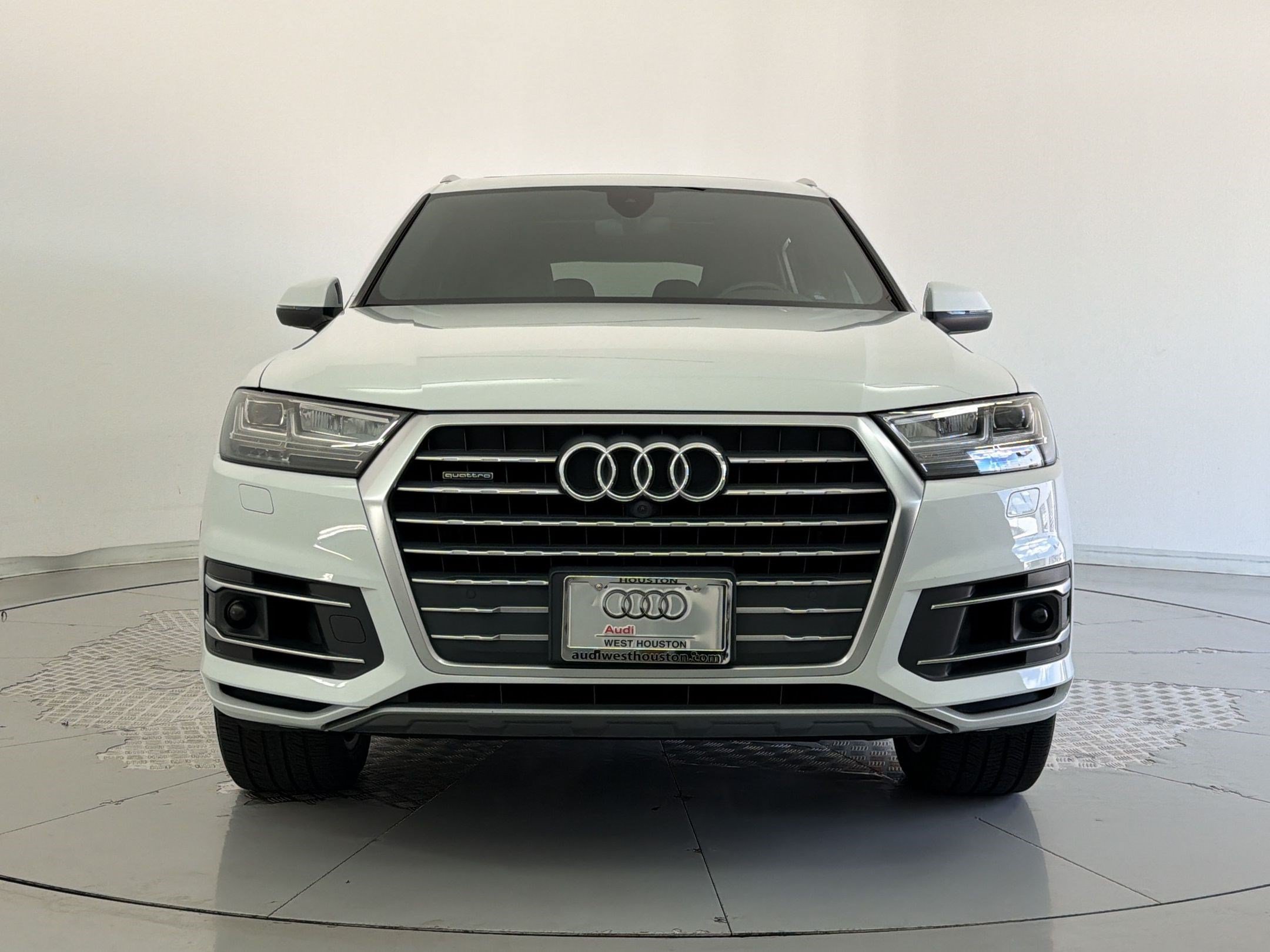 Used 2017 Audi Q7 3.0T Premium Plus w/ Premium Plus Package AWD/4WD image 6