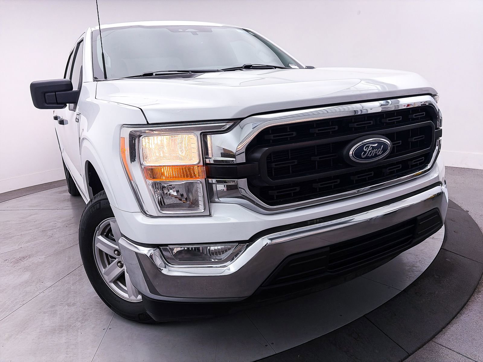 Used 2022 Ford F150 XLT w/ Equipment Group 301A Mid image 7