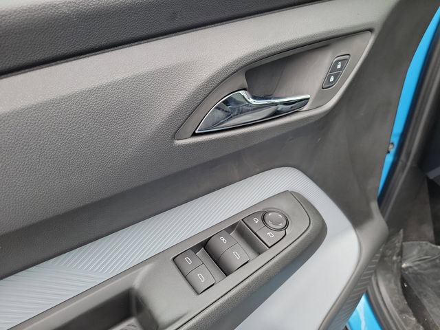 New 2027 Chevrolet Bolt LT w/ Comfort Package FWD image 16