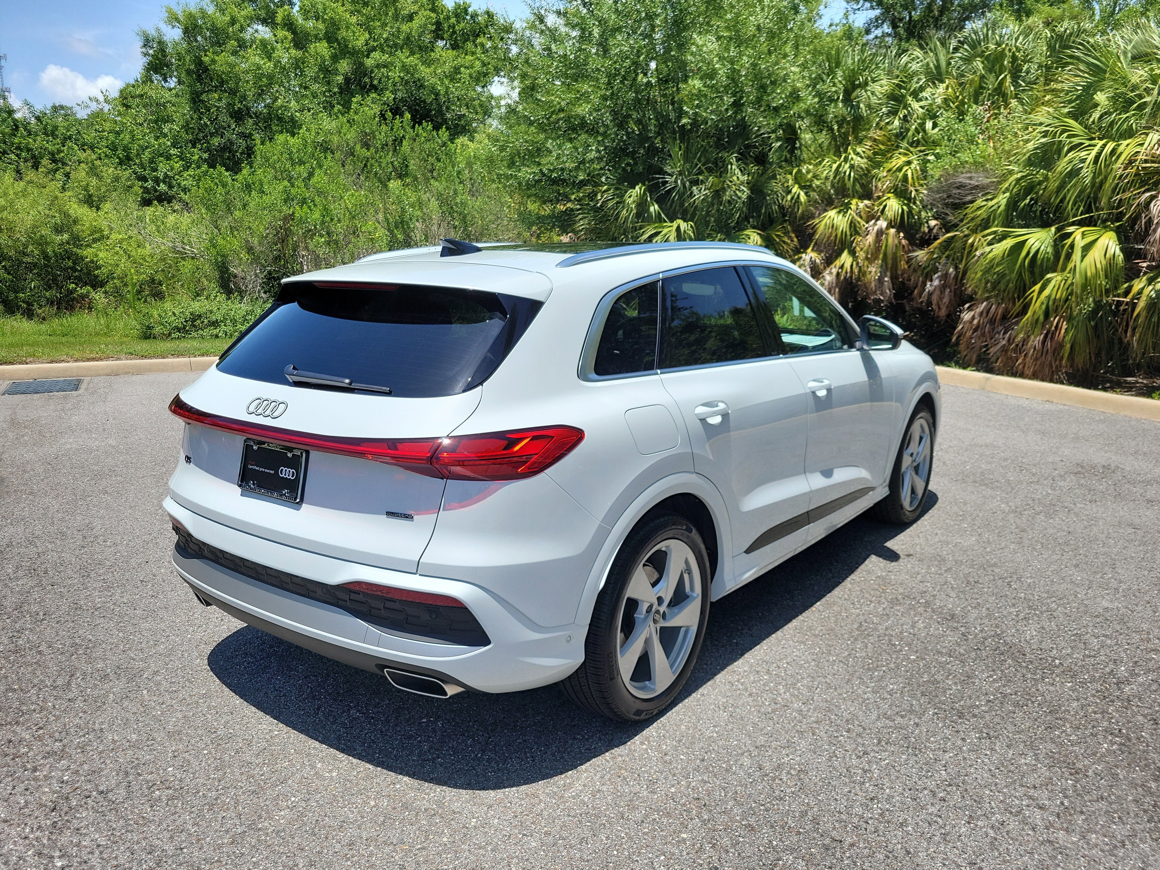 Used 2025 Audi Q5 Prestige AWD/4WD image 4