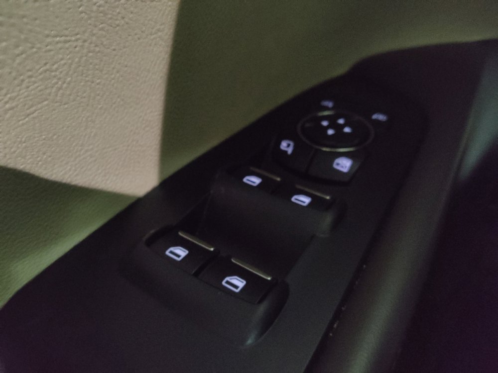 Used 2017 Lincoln MKX Reserve w/ Luxury Package FWD image 27