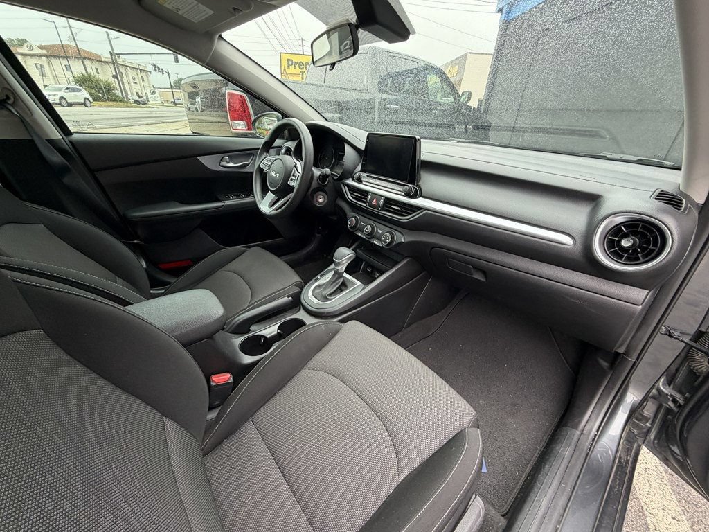 Used 2023 Kia Forte LXS FWD image 20