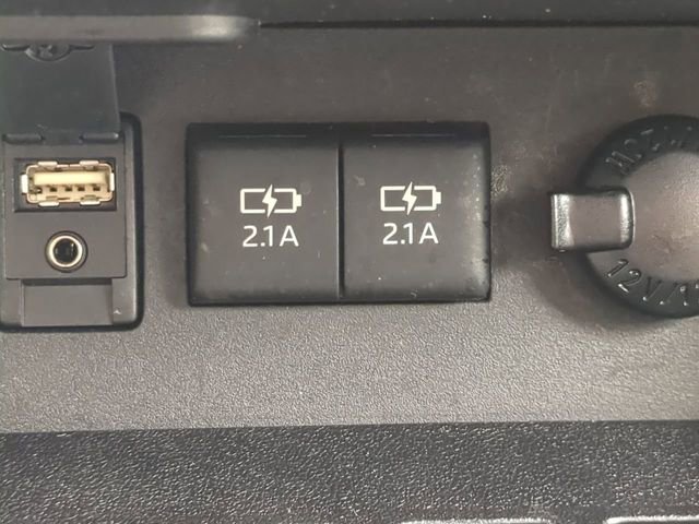 Used 2018 Toyota Highlander SE AWD/4WD image 22