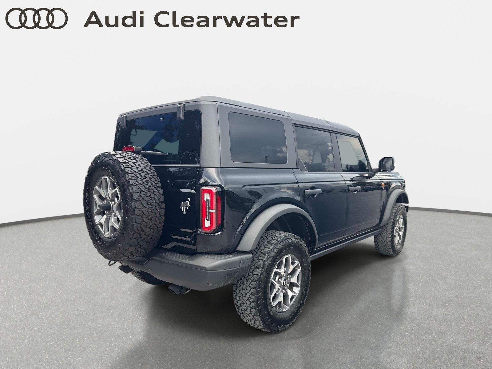 Used 2024 Ford Bronco Badlands AWD/4WD image 4