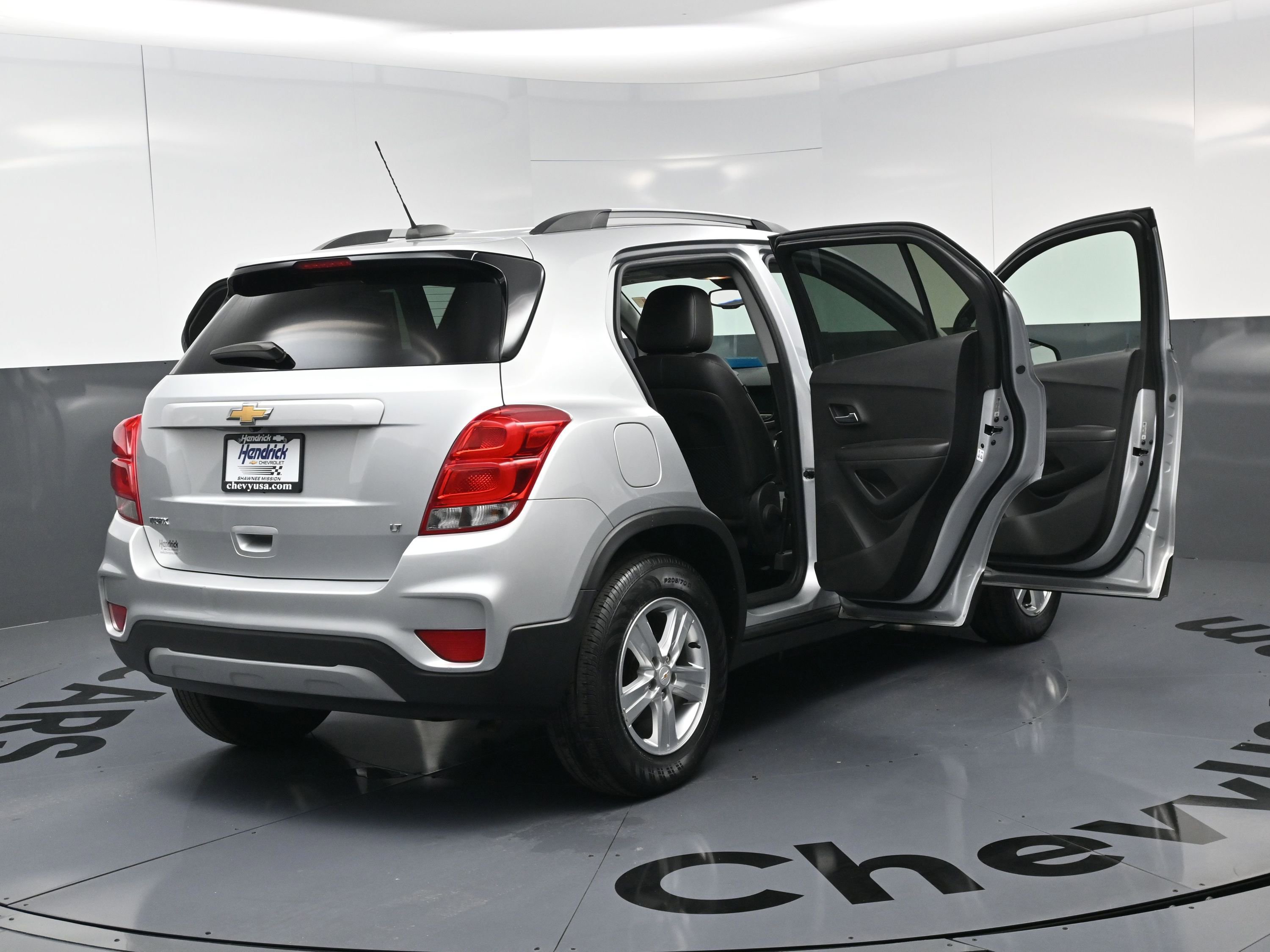 Used 2019 Chevrolet Trax LT w/ LT Convenience Package image 24