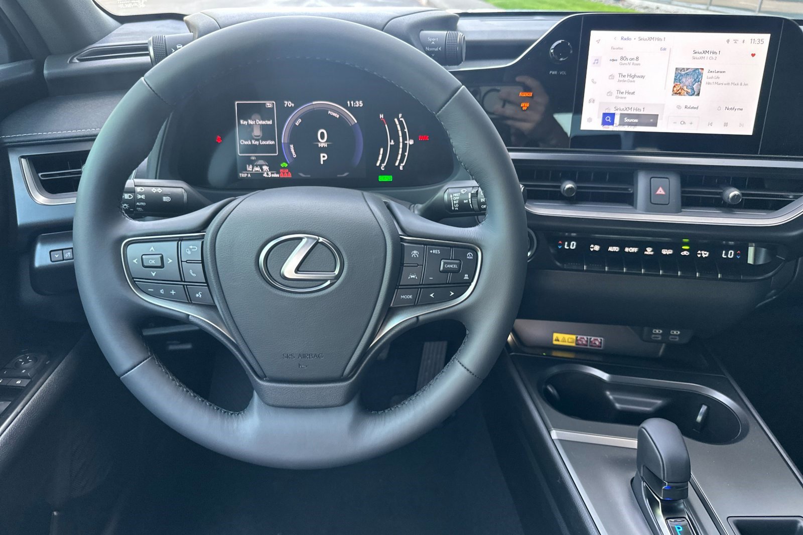 New 2026 Lexus UX 300h FWD image 13