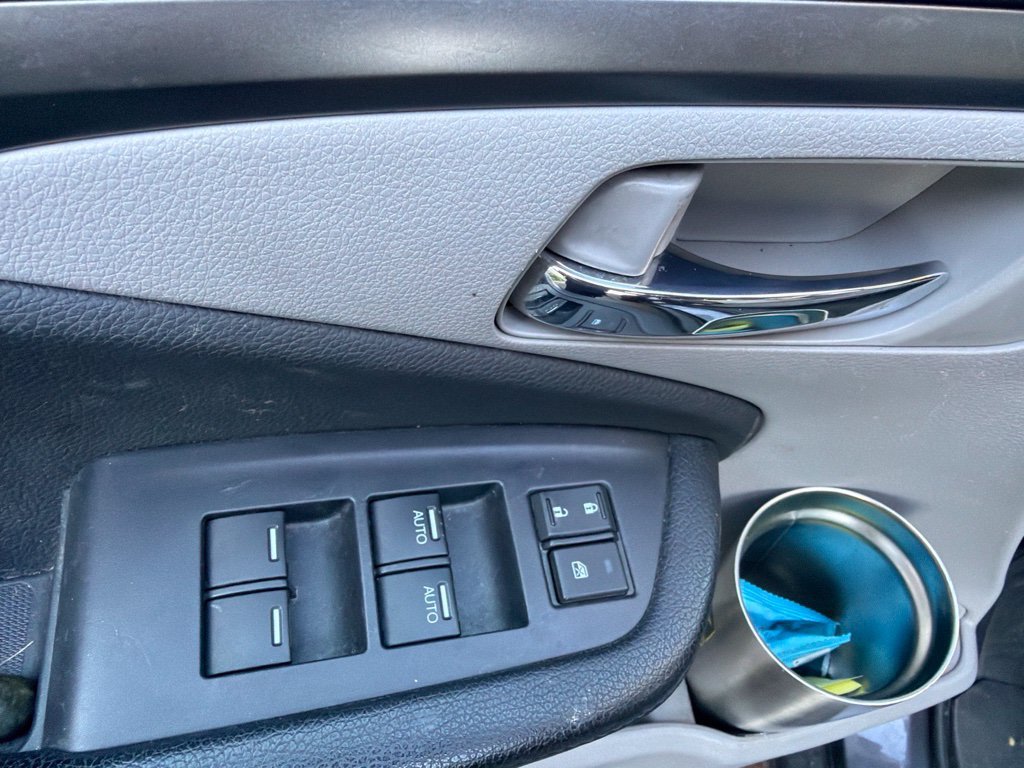 Used 2017 Honda Pilot EX-L image 12