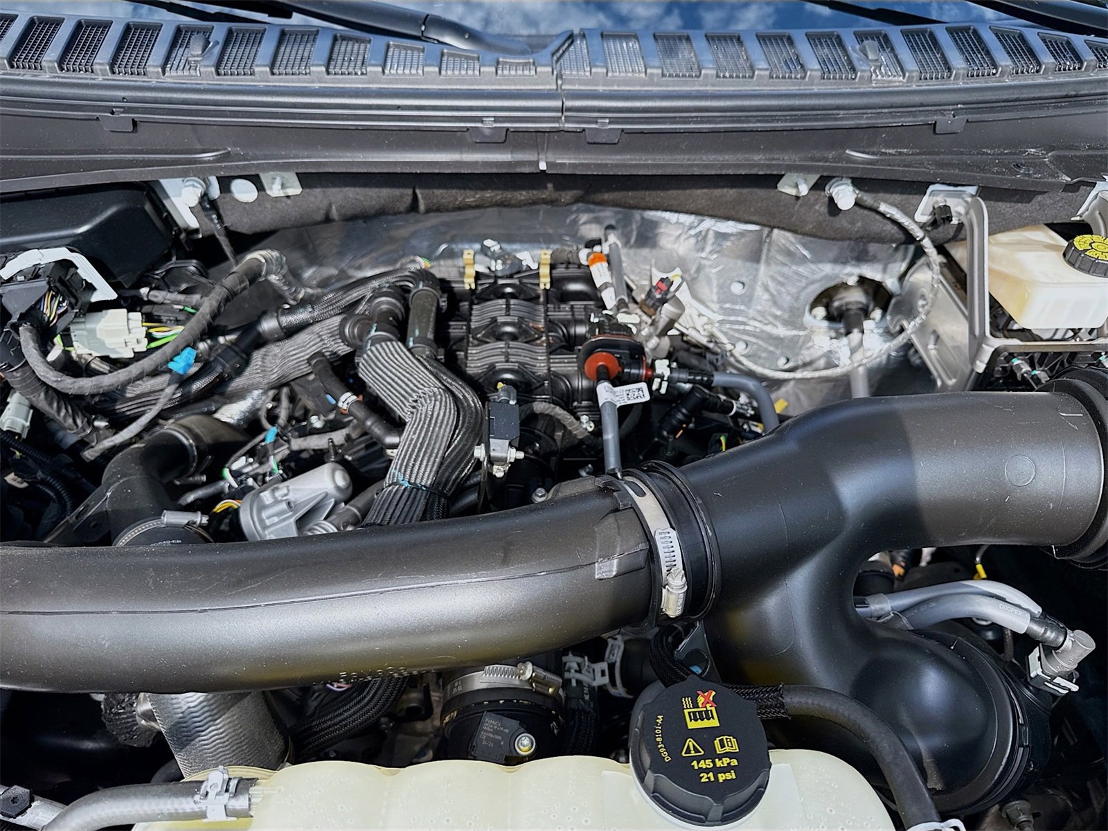 Used 2024 Ford Expedition XLT image 31