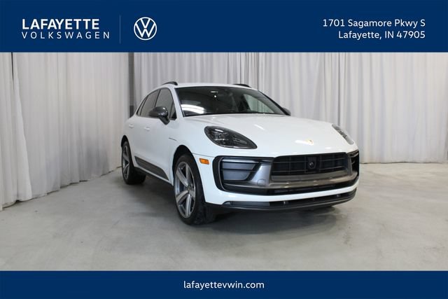 Used 2023 Porsche Macan Turbo AWD/4WD image 1