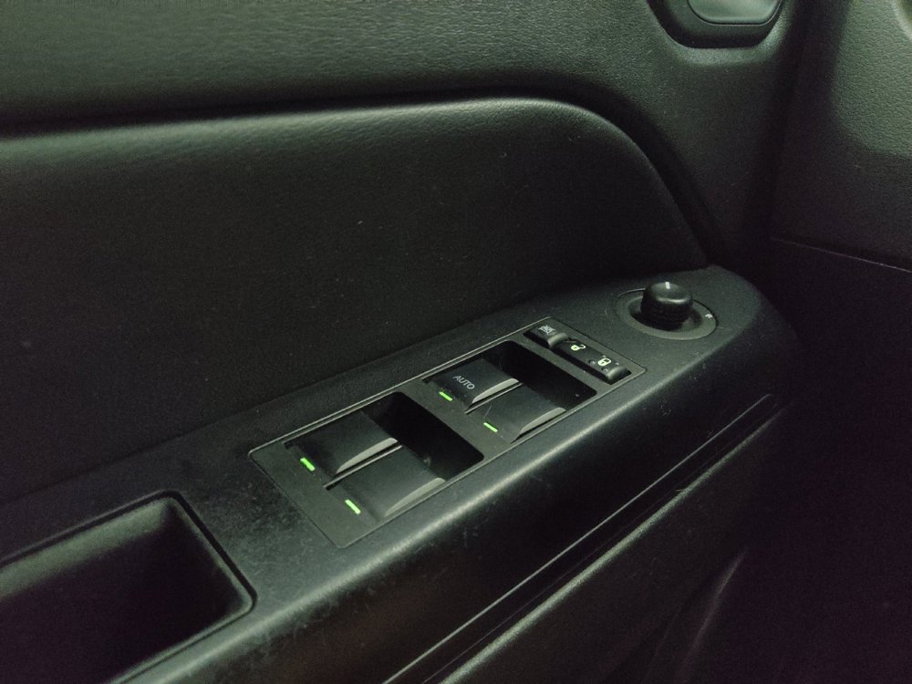 Used 2016 Jeep Patriot High Altitude AWD/4WD image 27