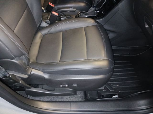Used 2017 Buick Encore Essence w/ Experience Buick Package image 51
