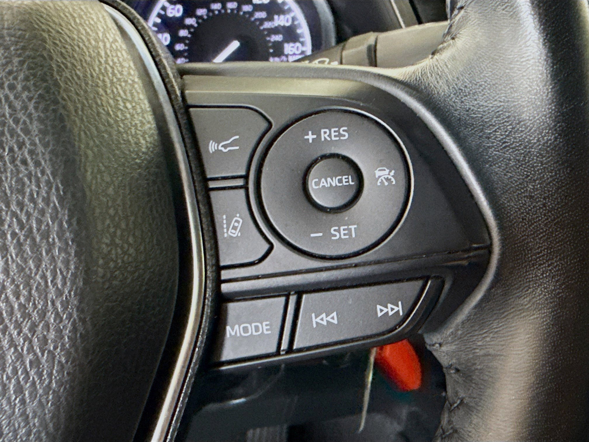 Used 2020 Toyota Camry SE FWD image 15