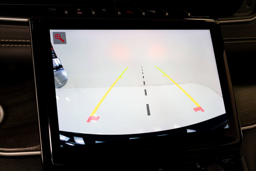 Used 2024 Jeep Grand Cherokee Limited w/ Trailer Tow Package image 14