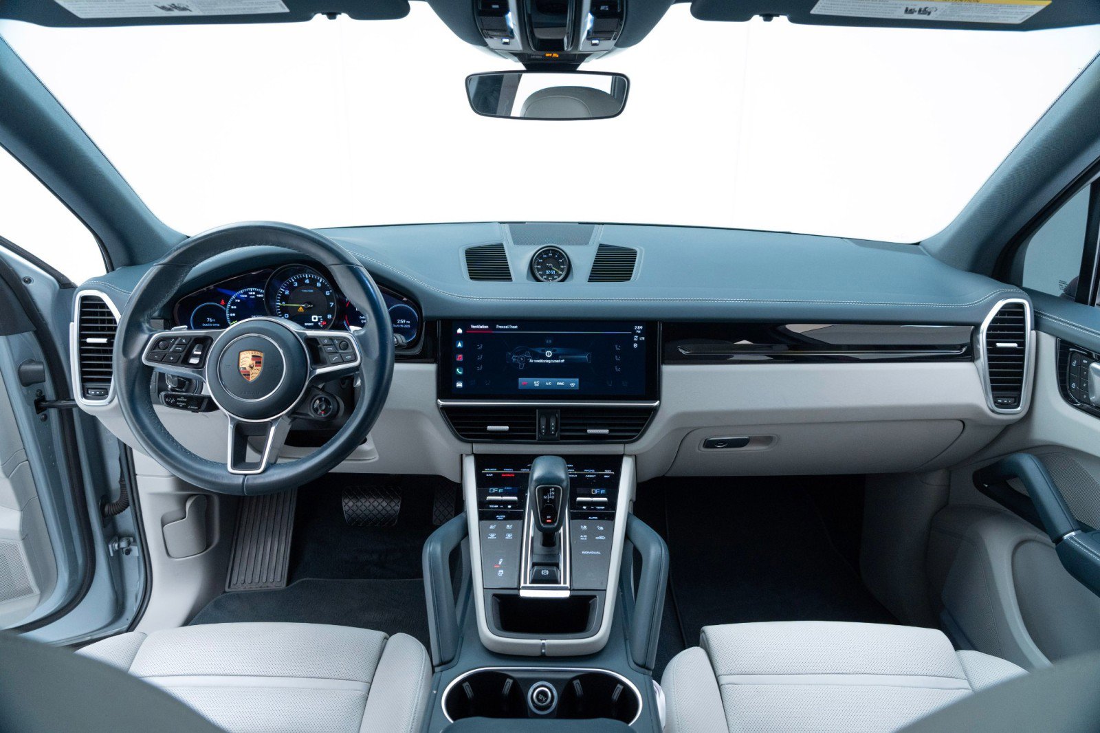 Certified 2022 Porsche Cayenne E-Hybrid image 19