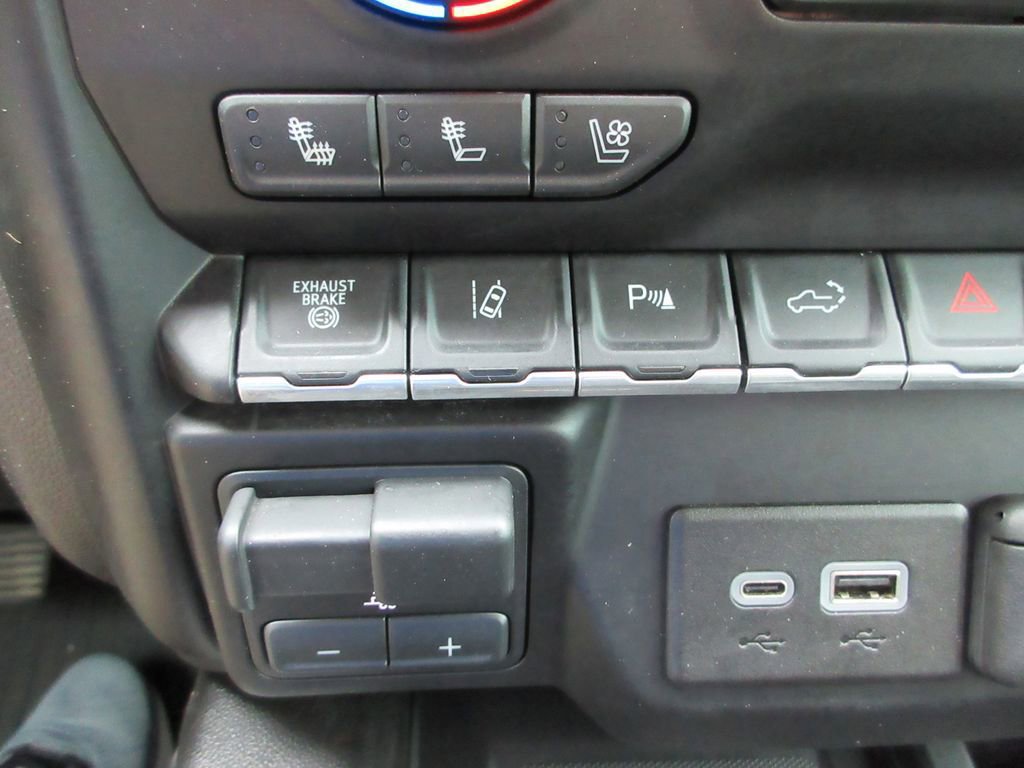 Used 2023 Chevrolet Silverado 3500 LTZ AWD/4WD image 39