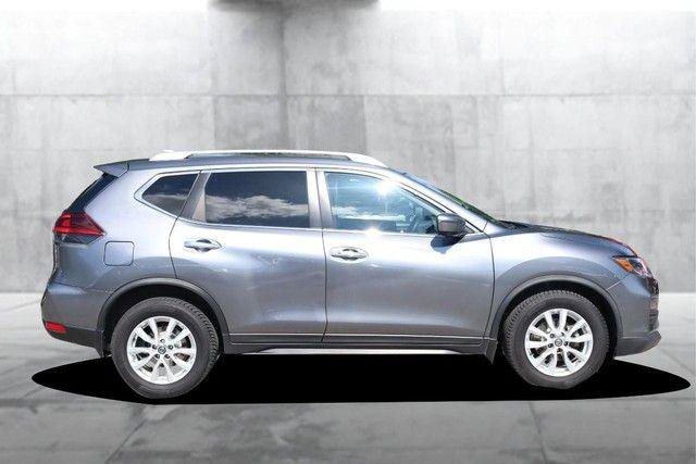 Used 2018 Nissan Rogue SV w/ Premium Package FWD image 5