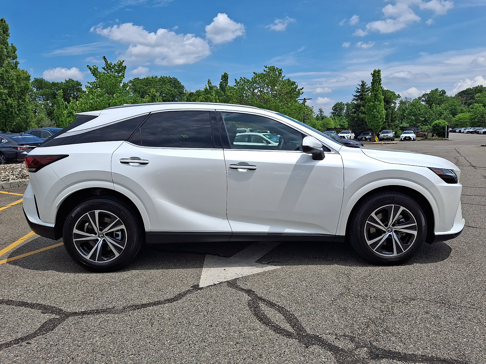 Certified 2023 Lexus RX 350 Premium w/ Accessory Package AWD/4WD image 8