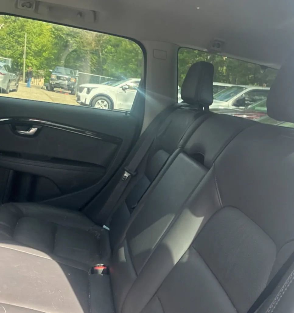 Used 2013 Volvo XC70 T6 AWD/4WD image 10