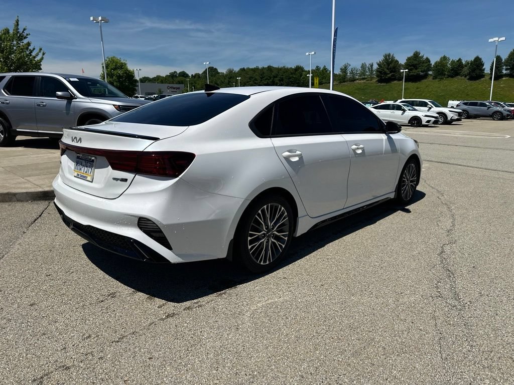 Used 2023 Kia Forte GT-Line w/ GT-Line Premium Package FWD image 3