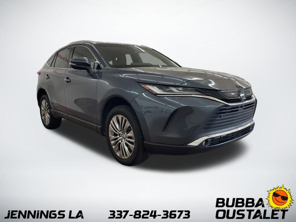 Used 2023 Toyota Venza Limited image 3