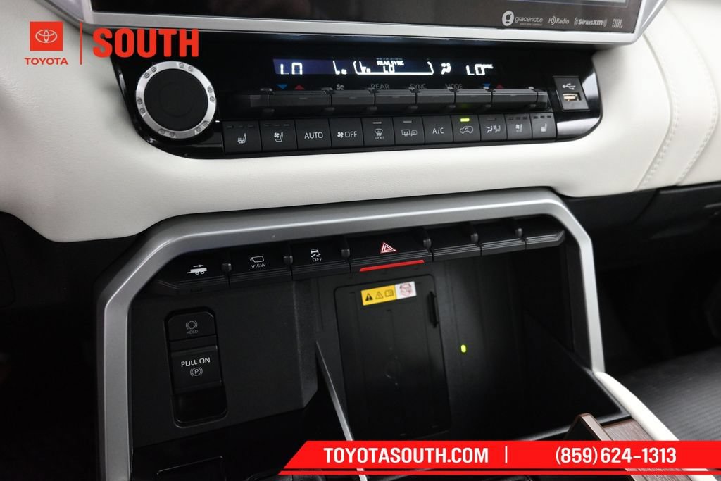 Used 2024 Toyota Sequoia Capstone AWD/4WD image 21
