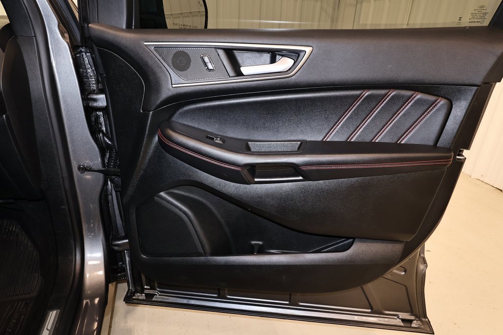 Certified 2023 Ford Edge ST-Line image 19