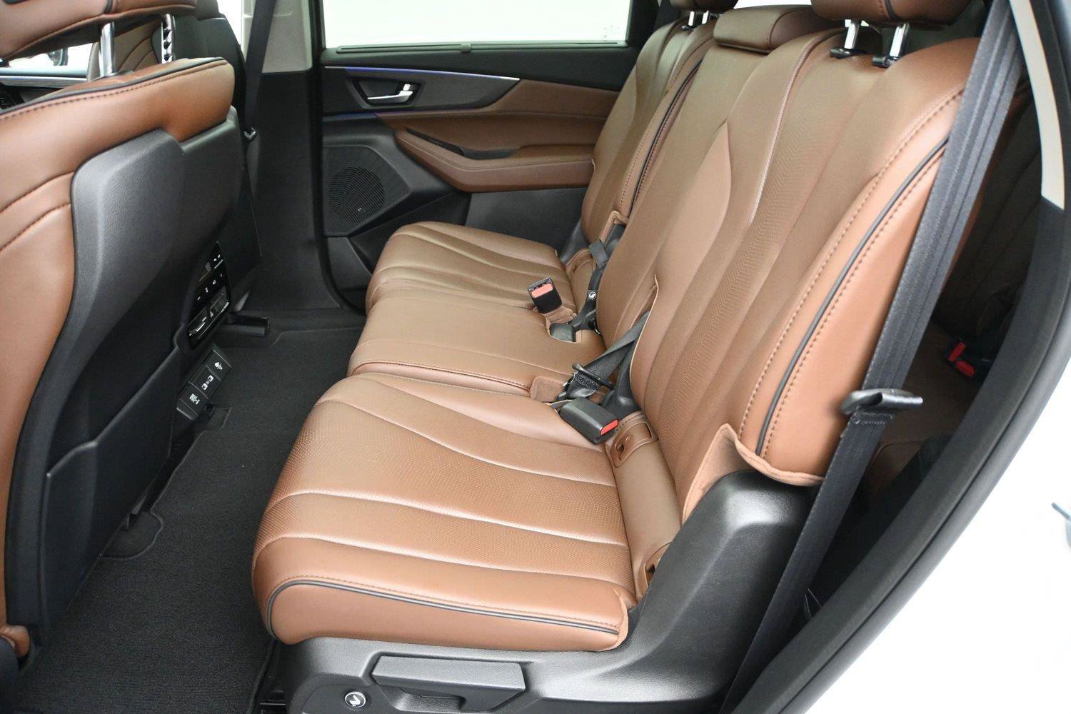 Used 2023 Acura MDX w/ Advance Package AWD/4WD image 14