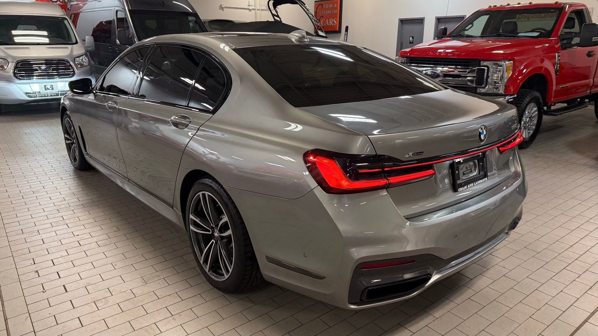 Used 2021 BMW 750i xDrive w/ Executive Package image 8