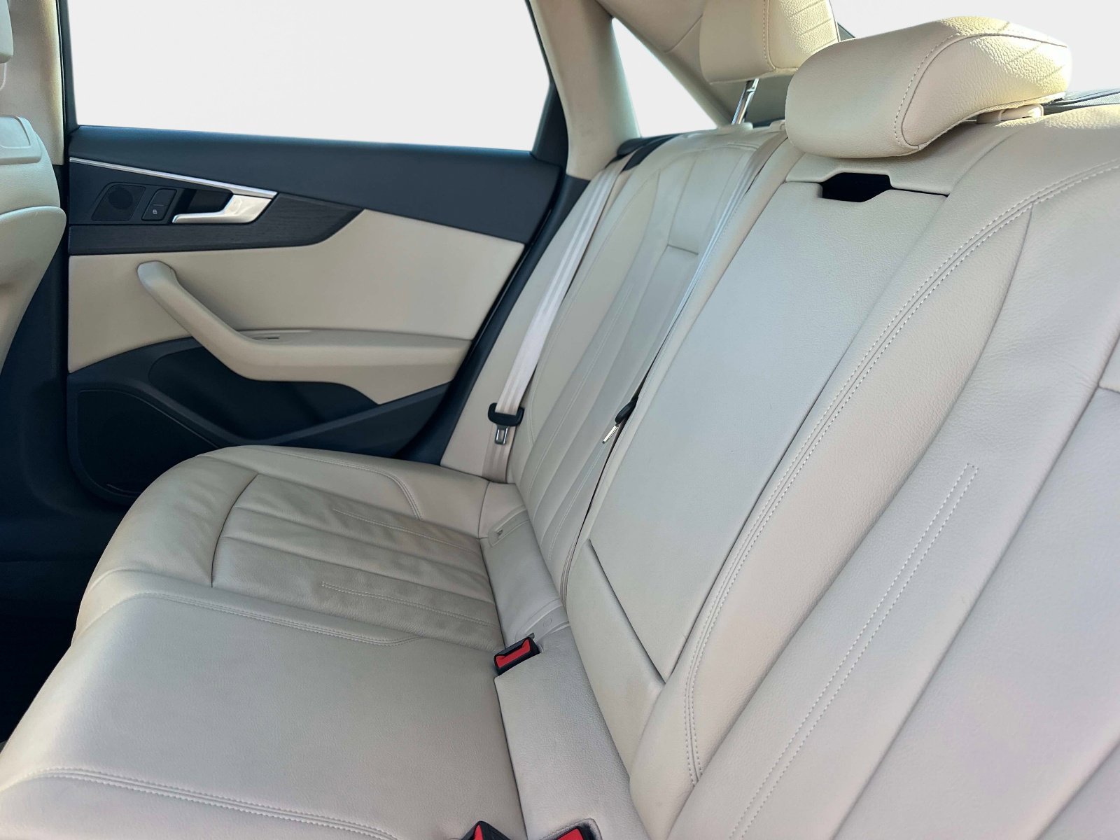 Used 2019 Audi A4 2.0T Premium w/ Convenience Package image 13