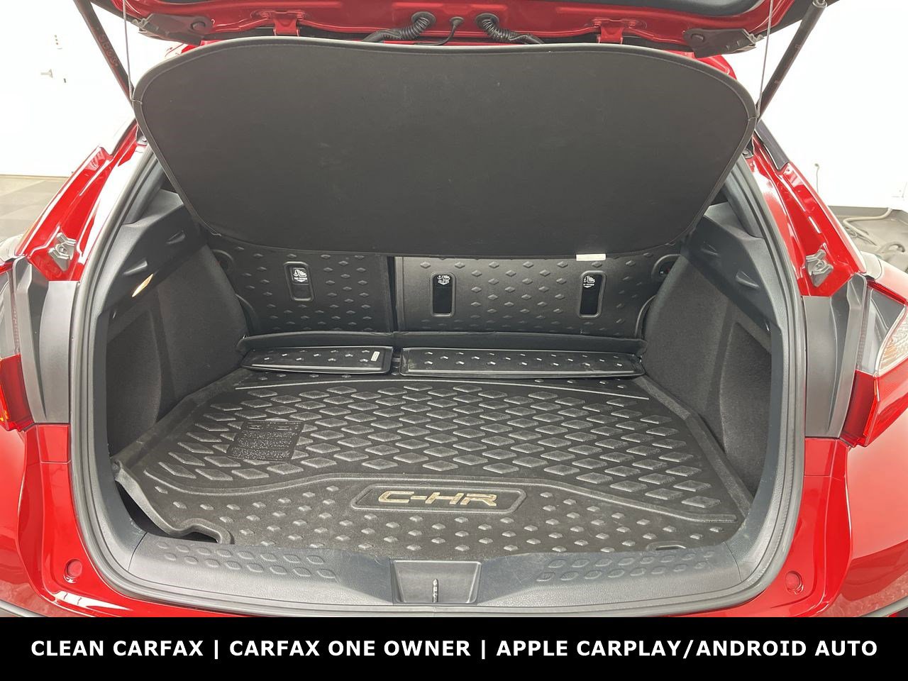 Used 2022 Toyota C-HR XLE FWD image 23