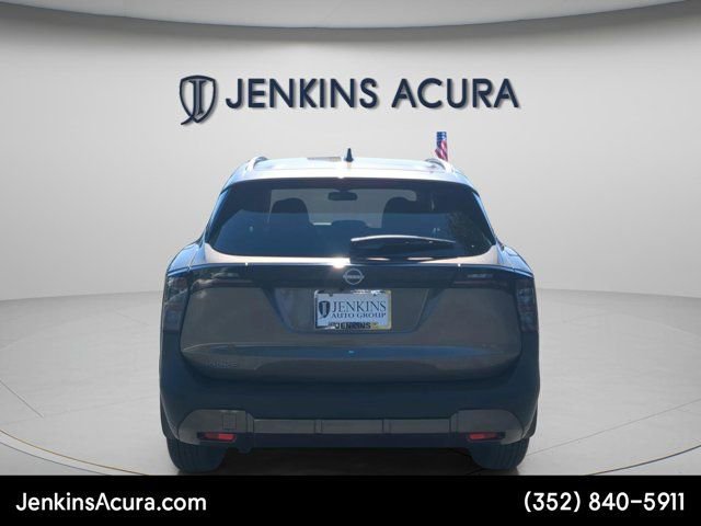 Used 2026 Nissan Kicks SV image 5