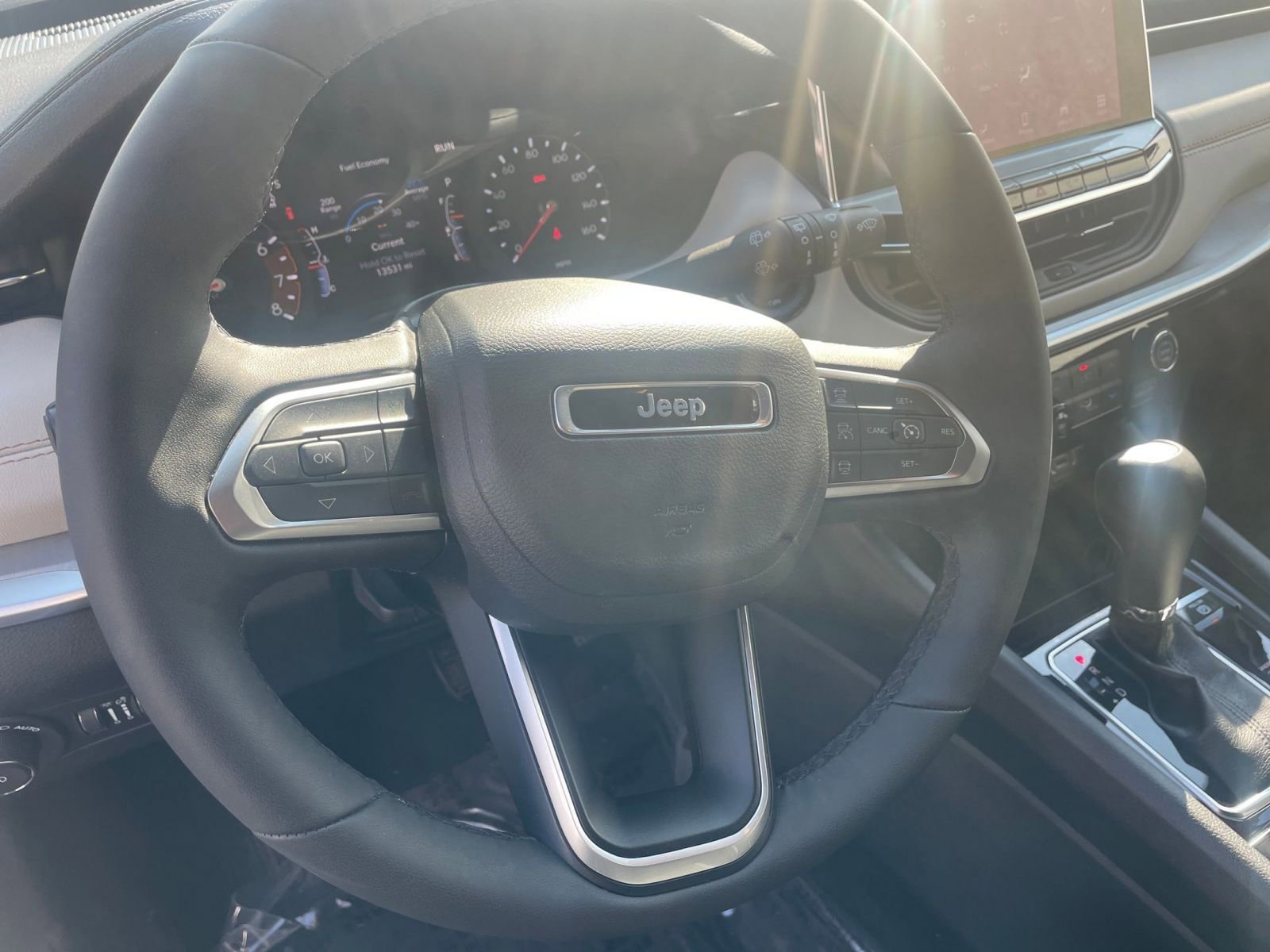 Used 2025 Jeep Compass Limited AWD/4WD image 28