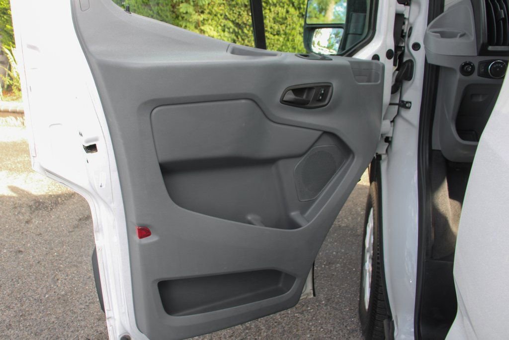 Used 2018 Ford Transit 350 XLT image 18