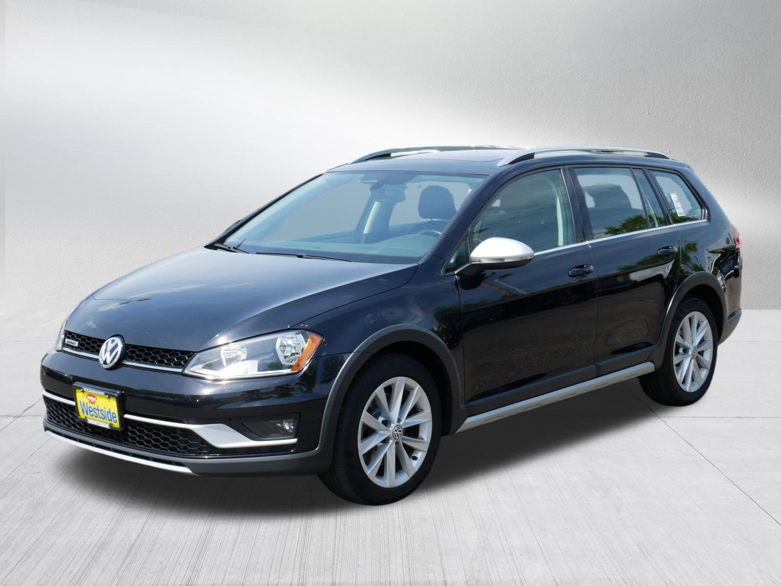 Used 2017 Volkswagen Golf Alltrack SE AWD/4WD image 3