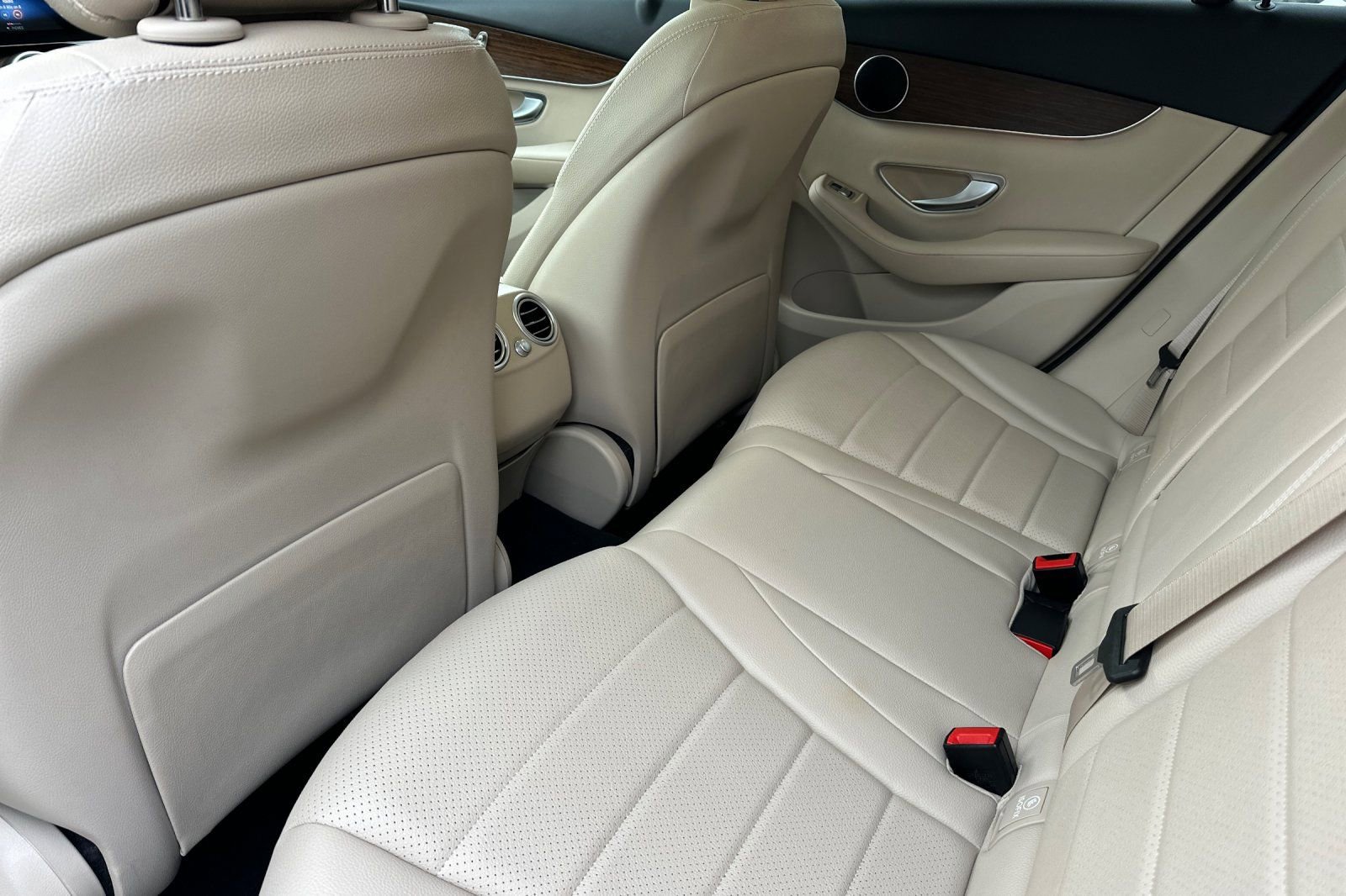 Used 2022 Mercedes-Benz GLC 300 image 11