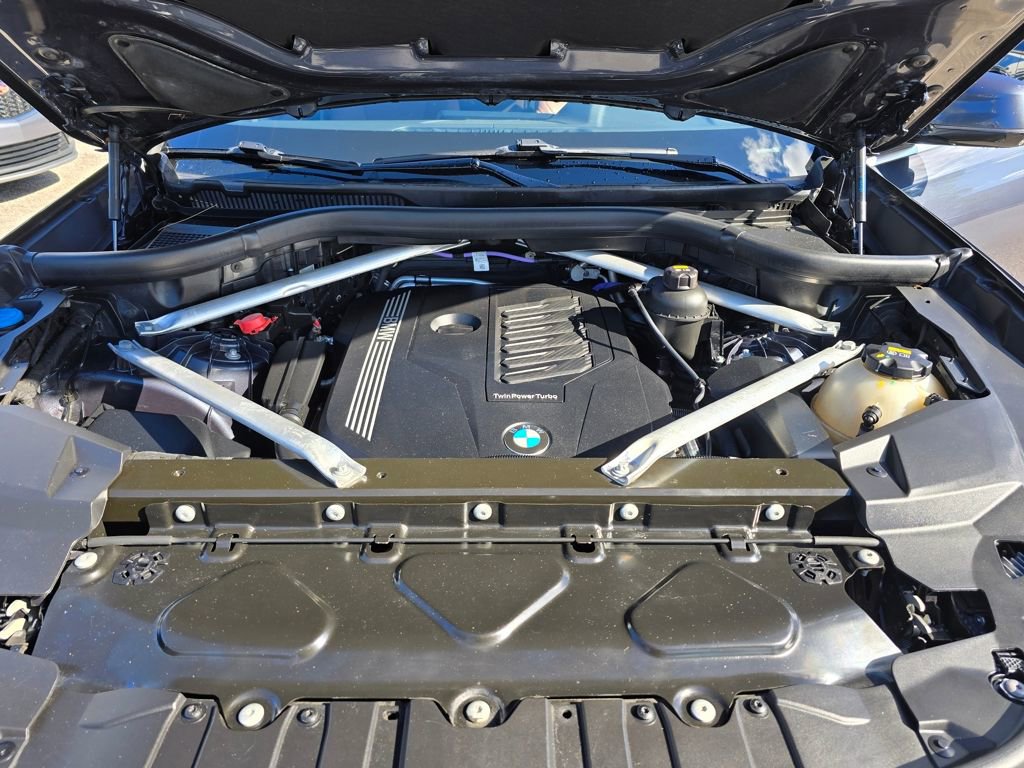 Used 2021 BMW X6 sDrive40i w/ Convenience Package image 14