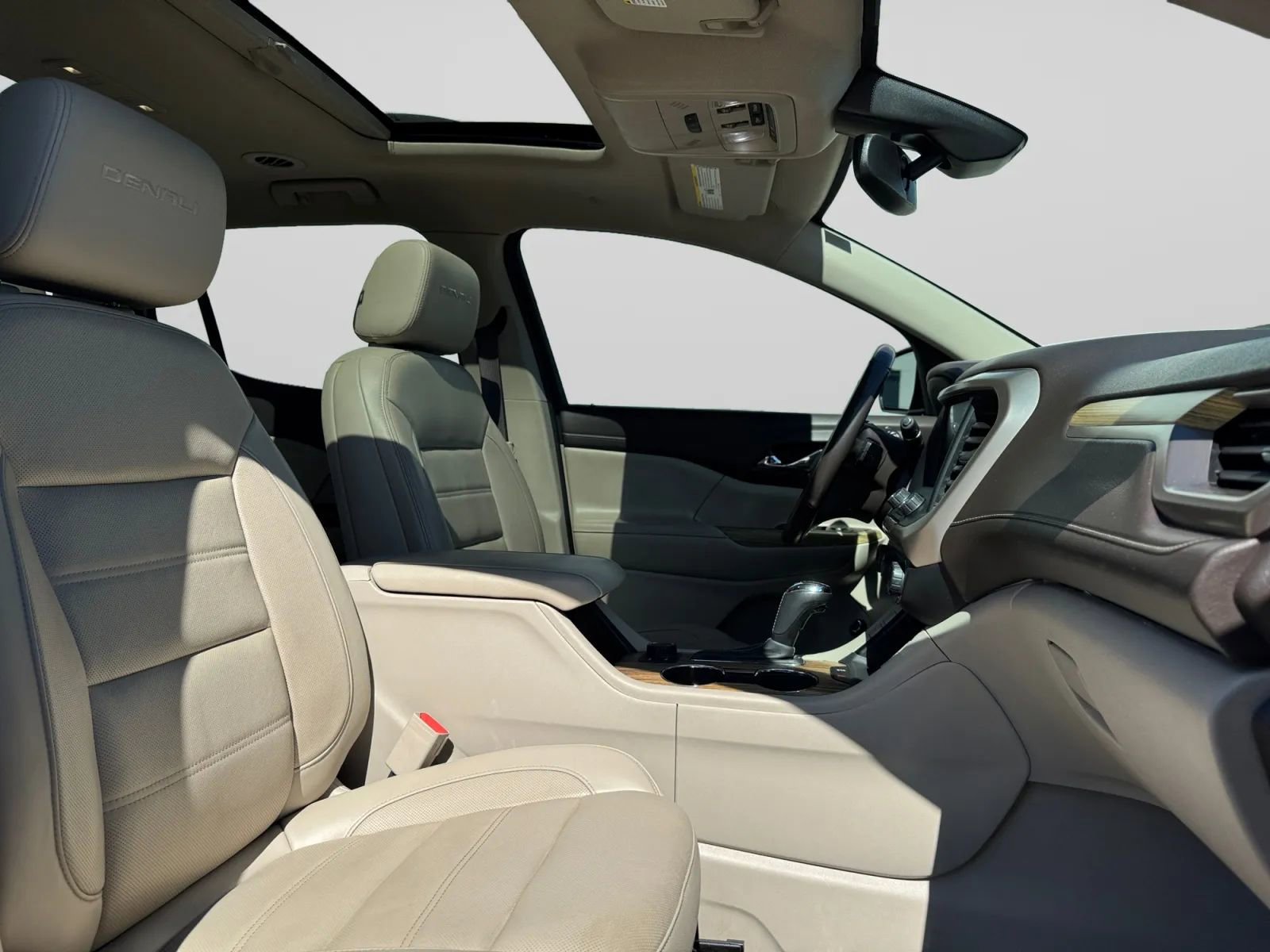 Used 2019 GMC Acadia Denali image 36