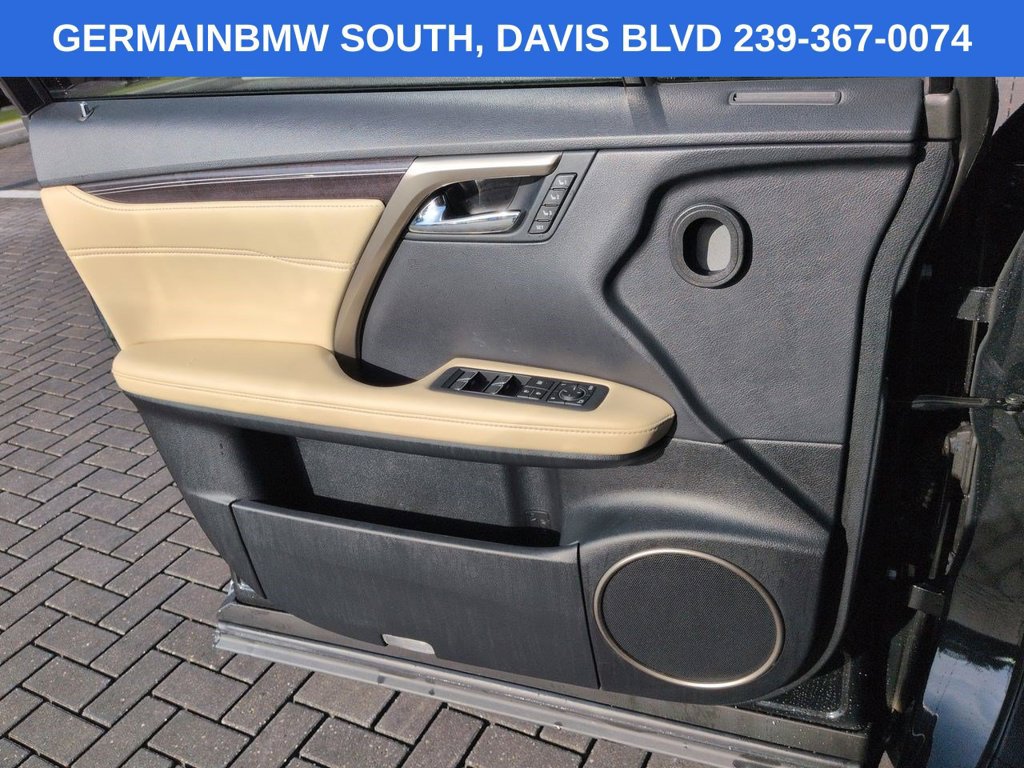 Used 2022 Lexus RX 350L Luxury w/ Accessory Package (Z1) AWD/4WD image 29