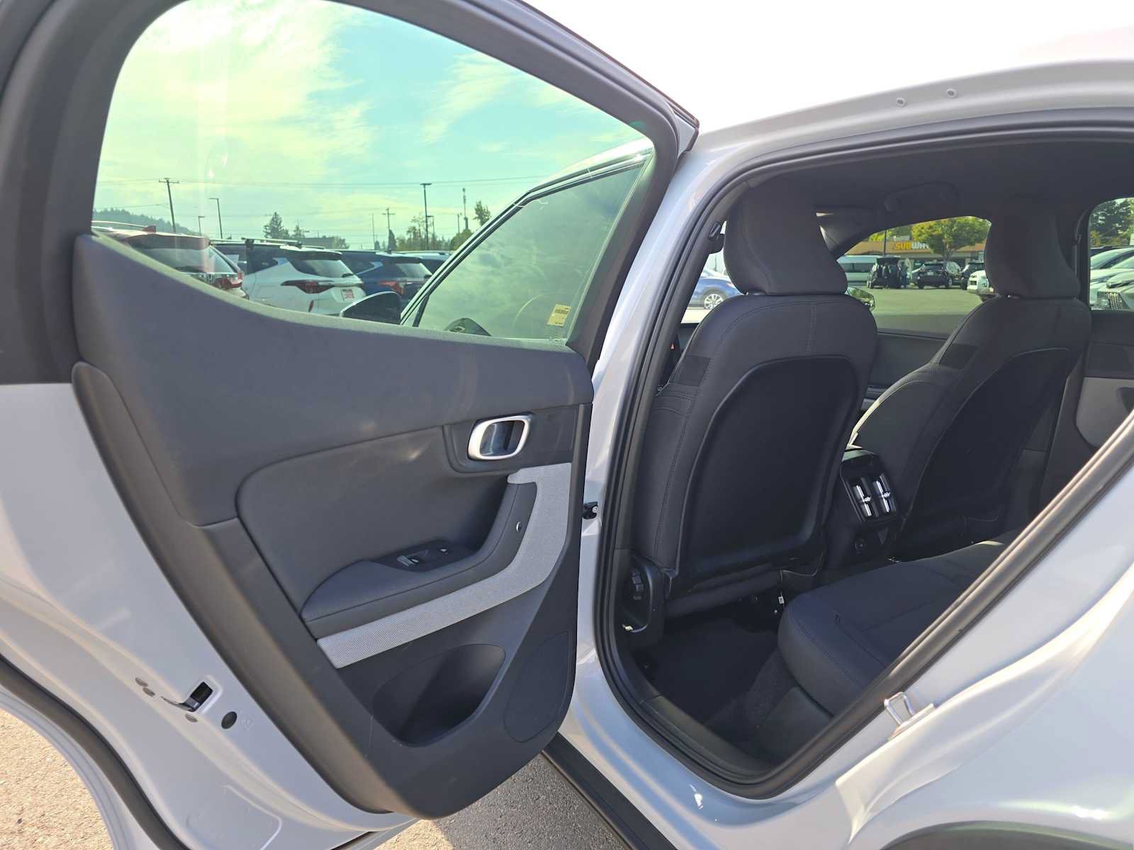 Used 2024 Polestar Polestar 2 AWD/4WD image 15