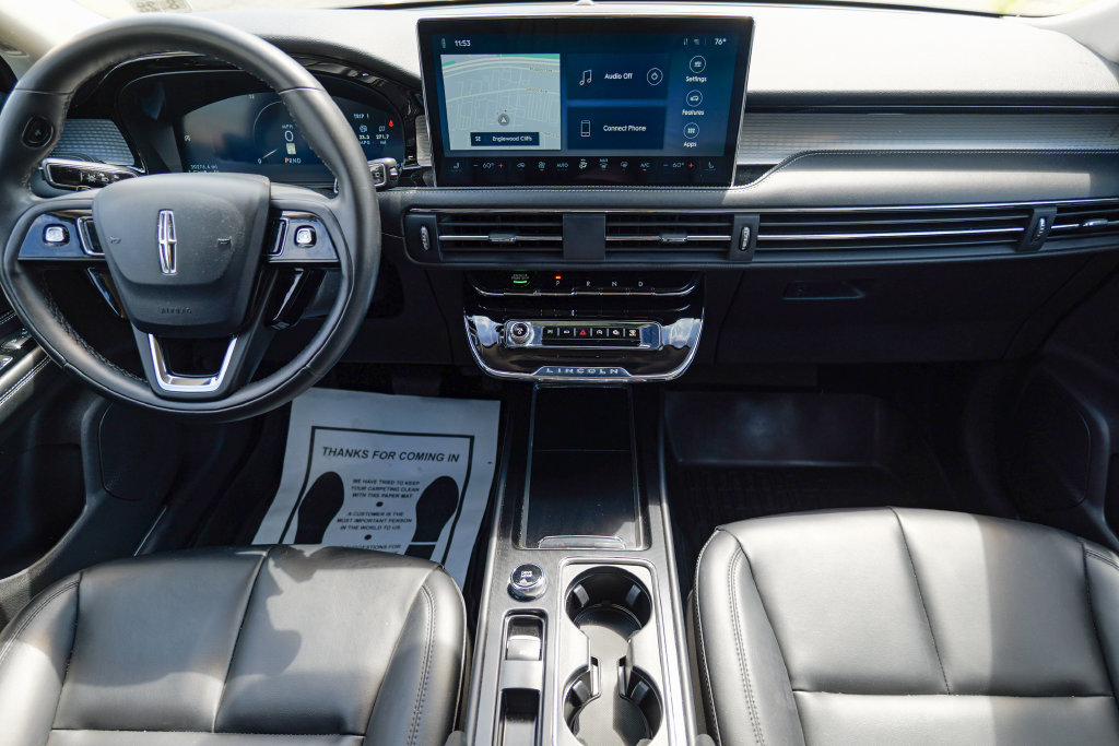 Used 2023 Lincoln Corsair AWD image 47