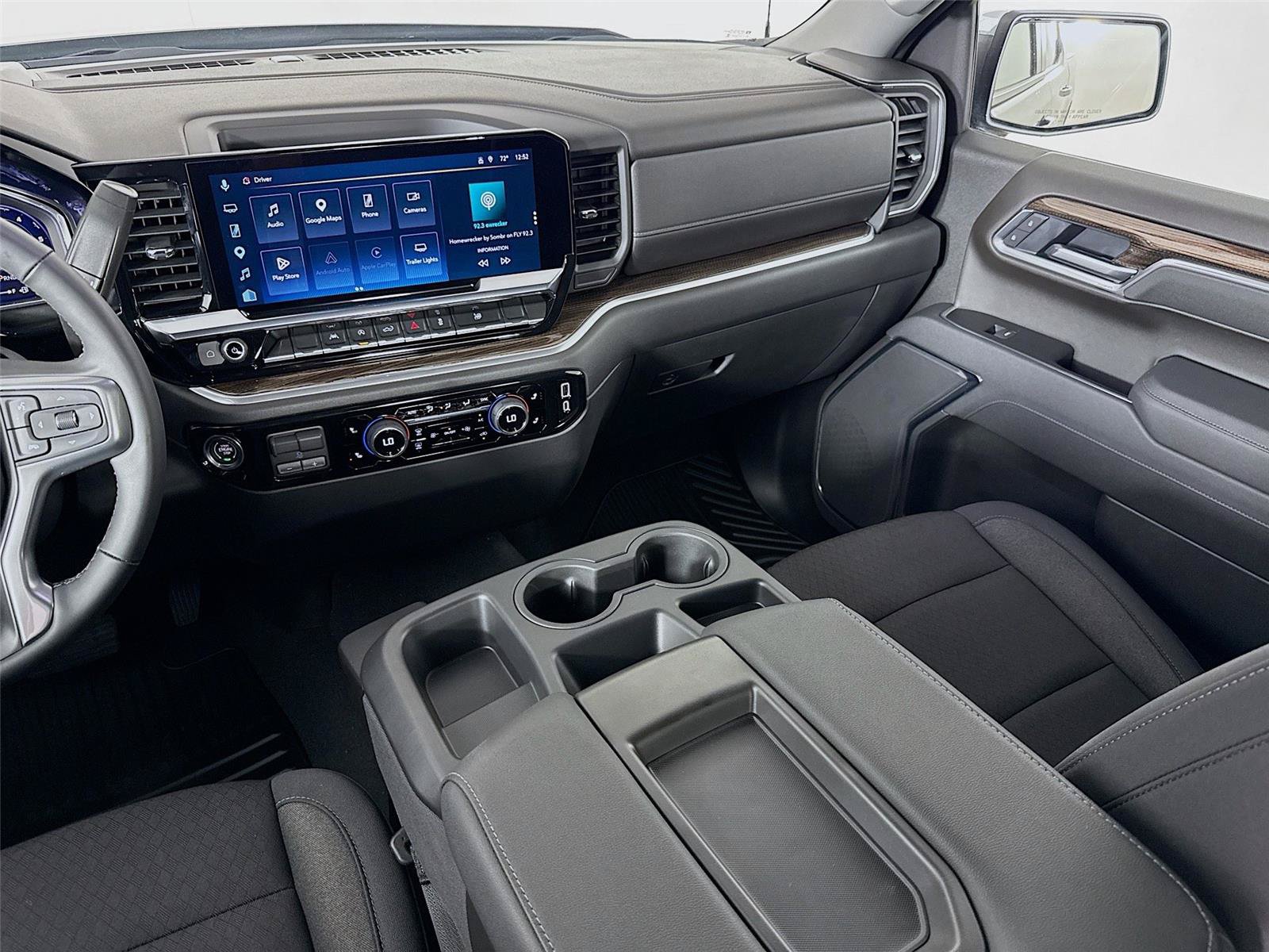Used 2026 Chevrolet Silverado 1500 LT AWD/4WD image 24