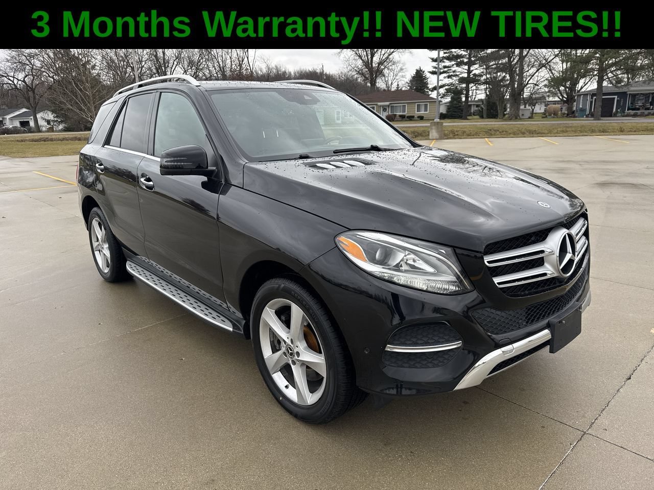 Used 2019 Mercedes-Benz GLE 400 4MATIC w/ Premium 1 Package image 2