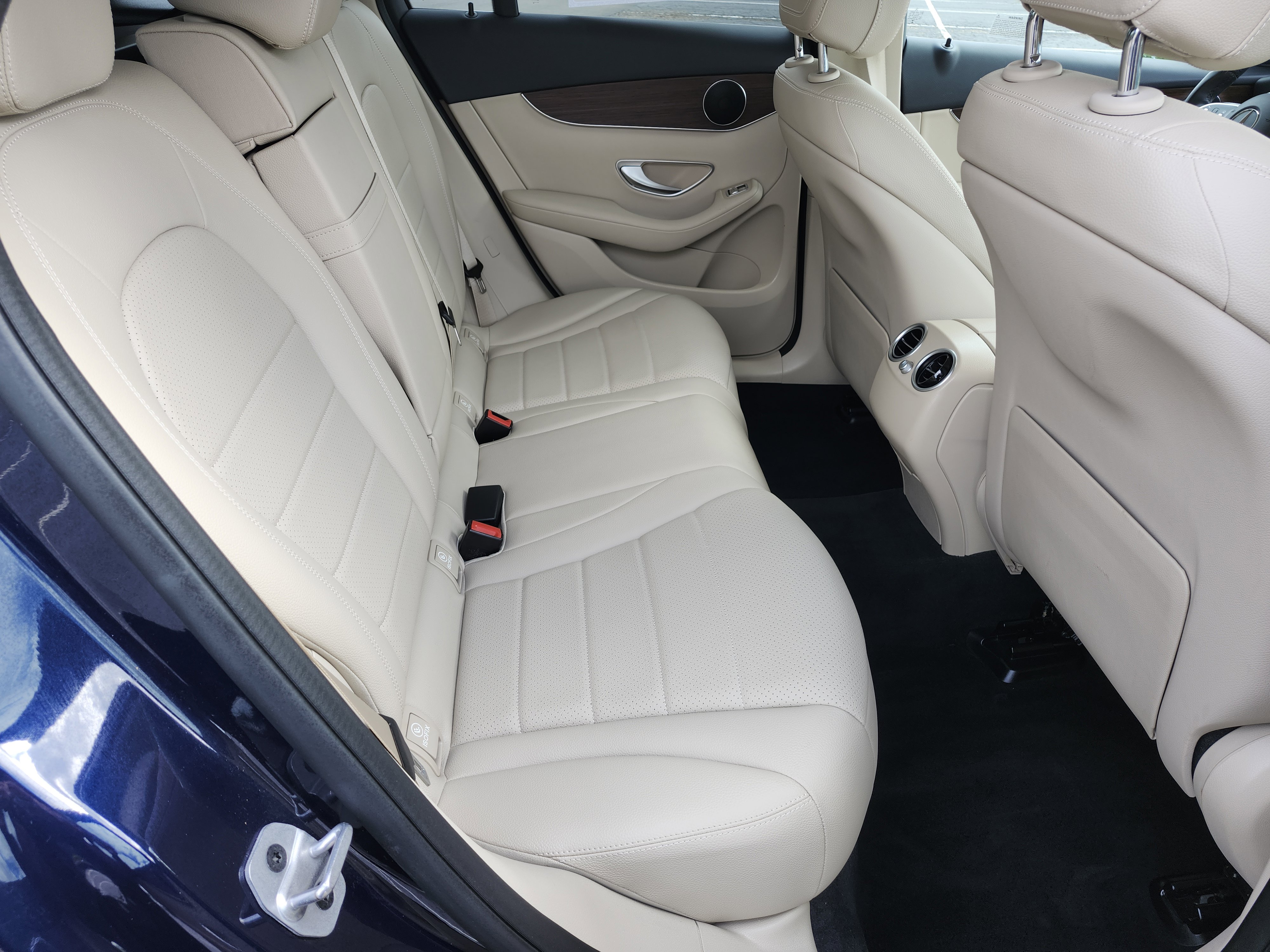 Used 2022 Mercedes-Benz GLC 300 4MATIC image 19