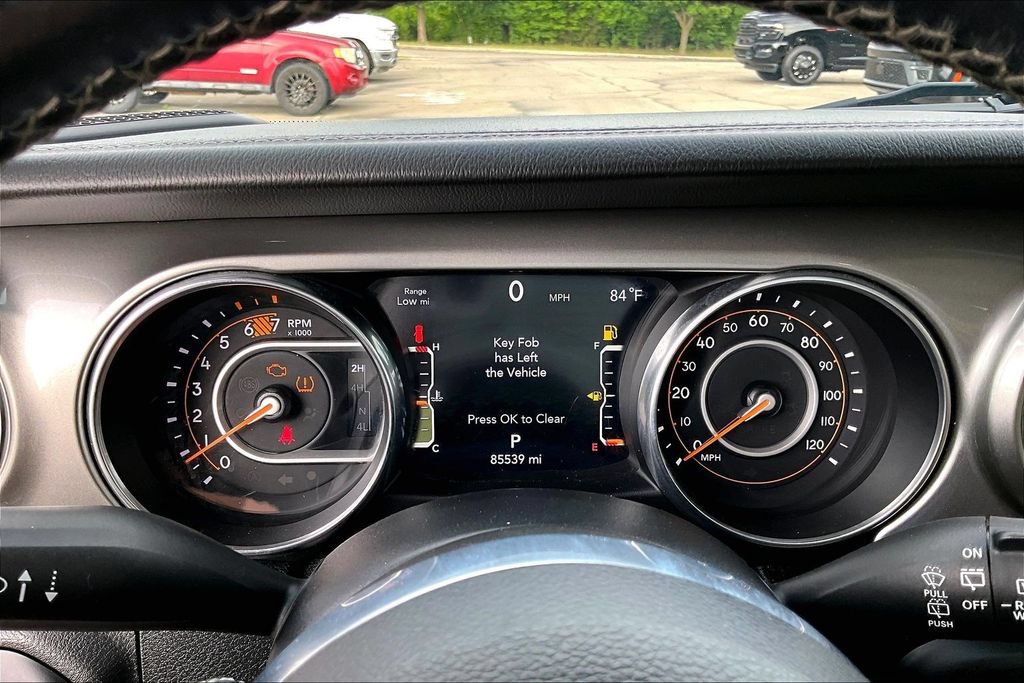 Used 2021 Jeep Wrangler Unlimited Sahara AWD/4WD image 19