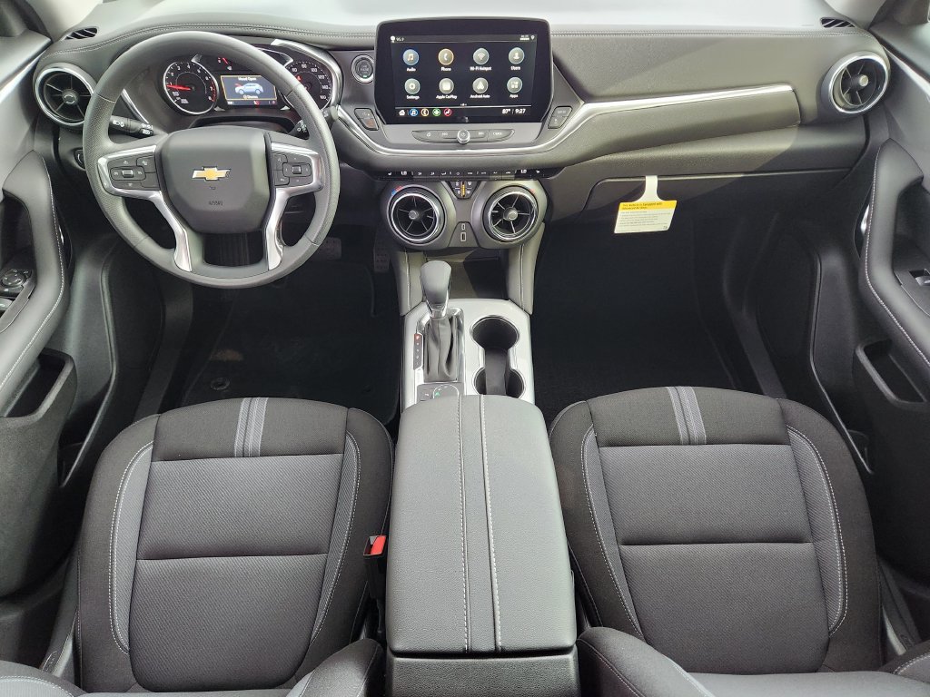 New 2026 Chevrolet Blazer LT w/ Midnight/Sport Edition FWD image 17