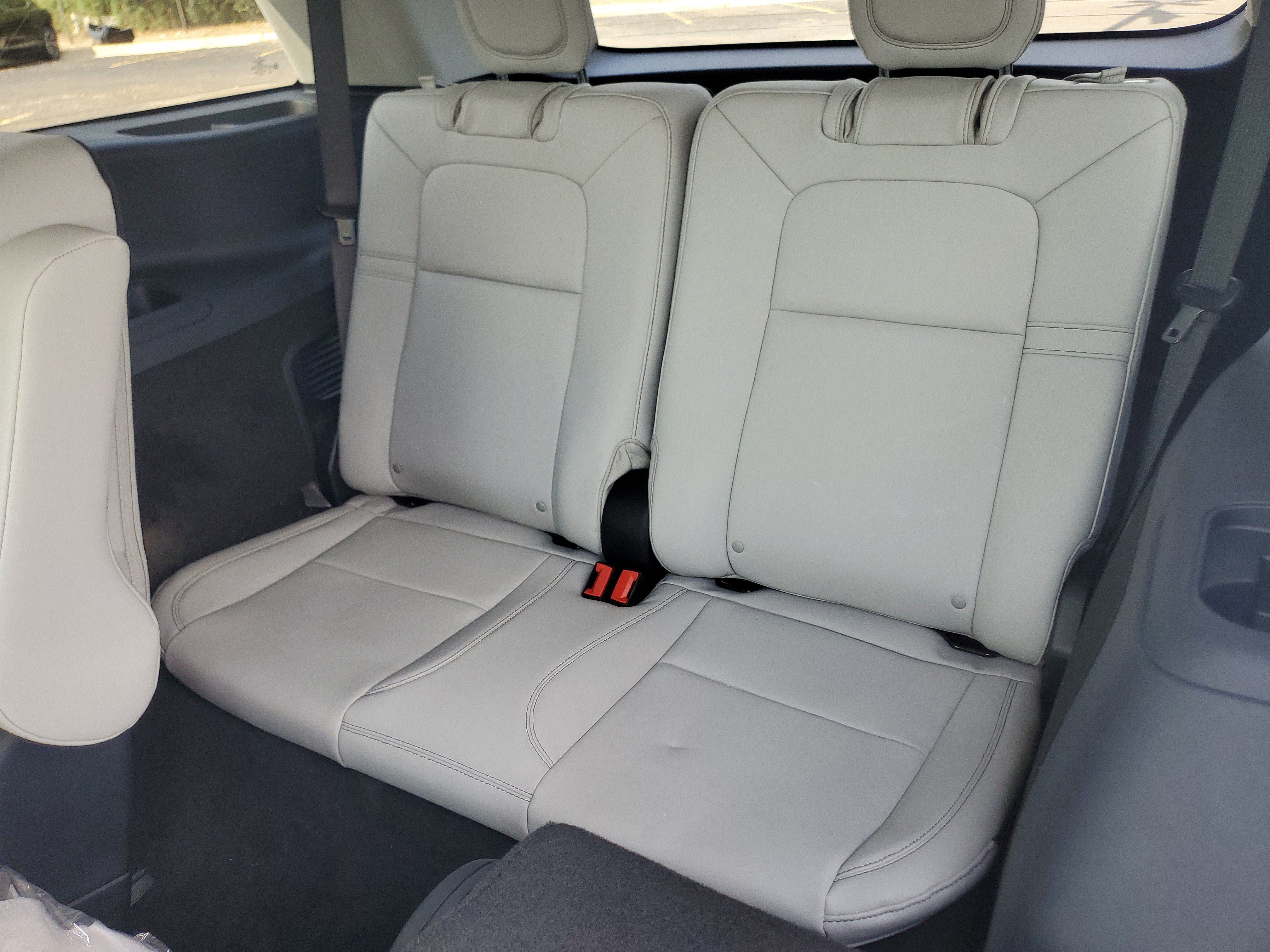 New 2027 Lincoln Aviator AWD image 28
