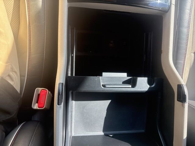 Used 2016 Kia Sedona SX image 27