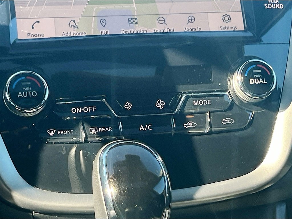 Used 2024 Nissan Murano SL image 16