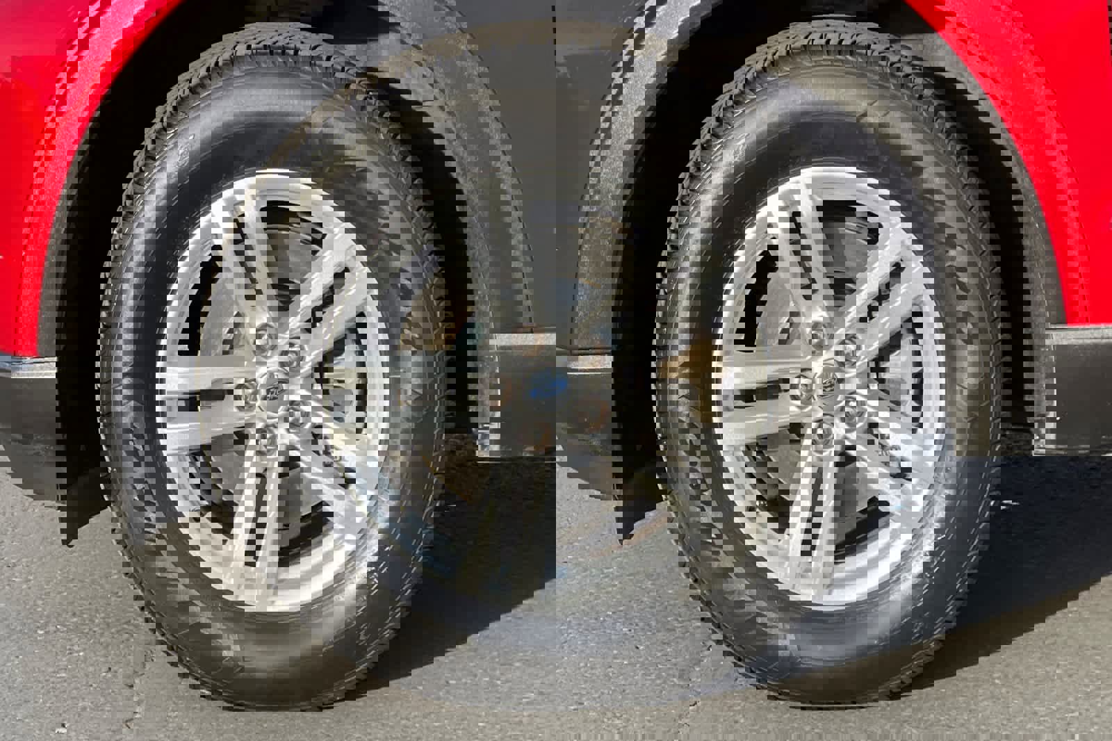 Certified 2020 Ford Explorer XLT w/ Equipment Group 202A image 27